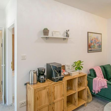 Apartman Enjoy Rovigno Esterno foto