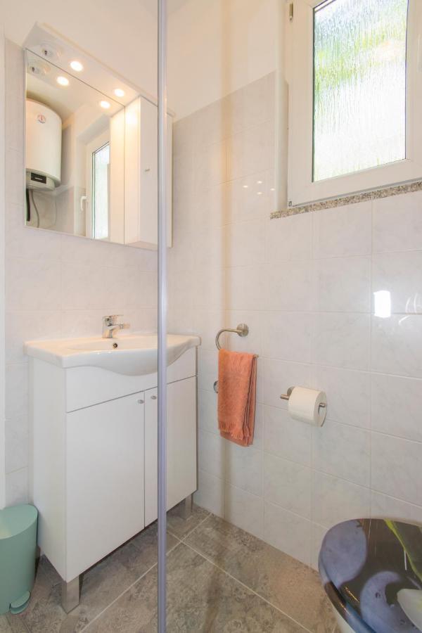 Apartman Enjoy Rovigno Esterno foto