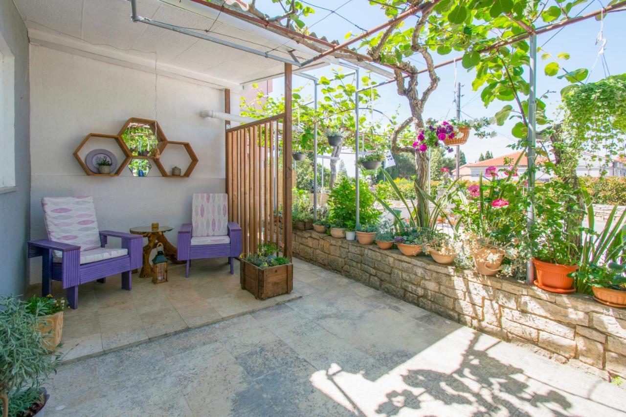 Apartman Enjoy Rovigno Esterno foto