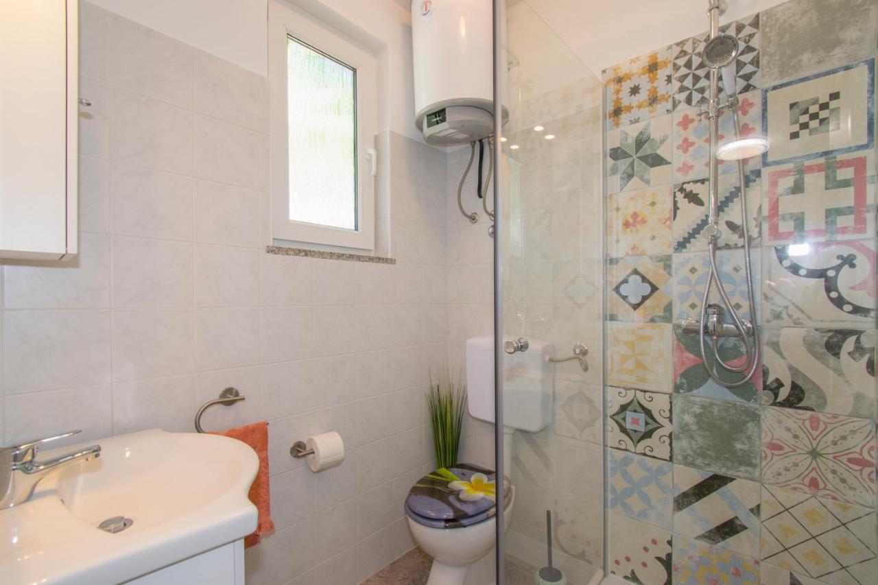 Apartman Enjoy Rovigno Esterno foto