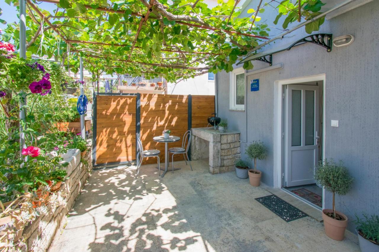 Apartman Enjoy Rovigno Esterno foto