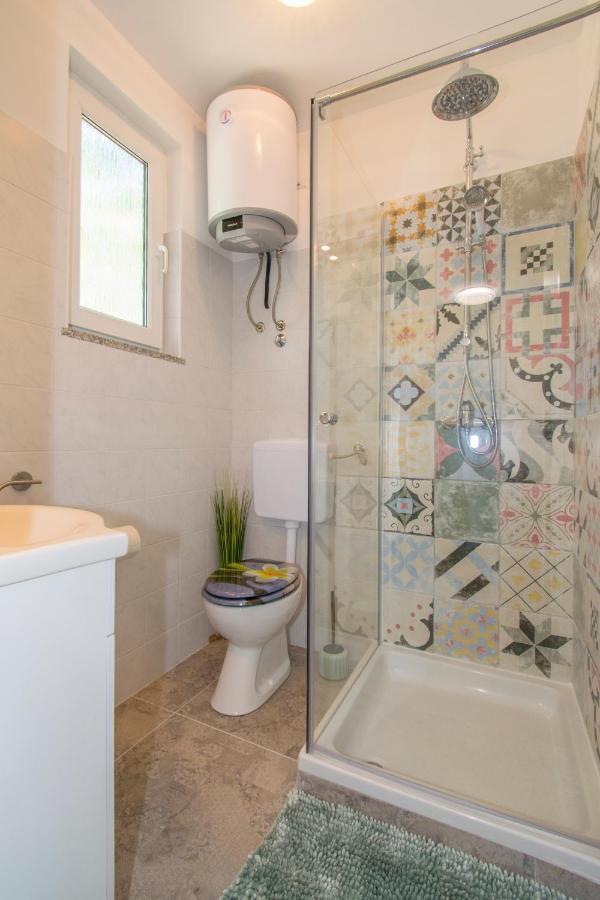 Apartman Enjoy Rovigno Esterno foto