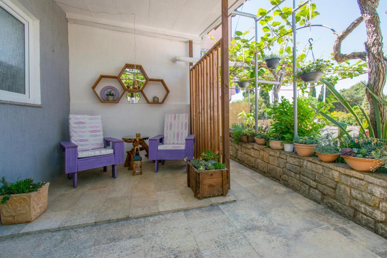 Apartman Enjoy Rovigno Esterno foto